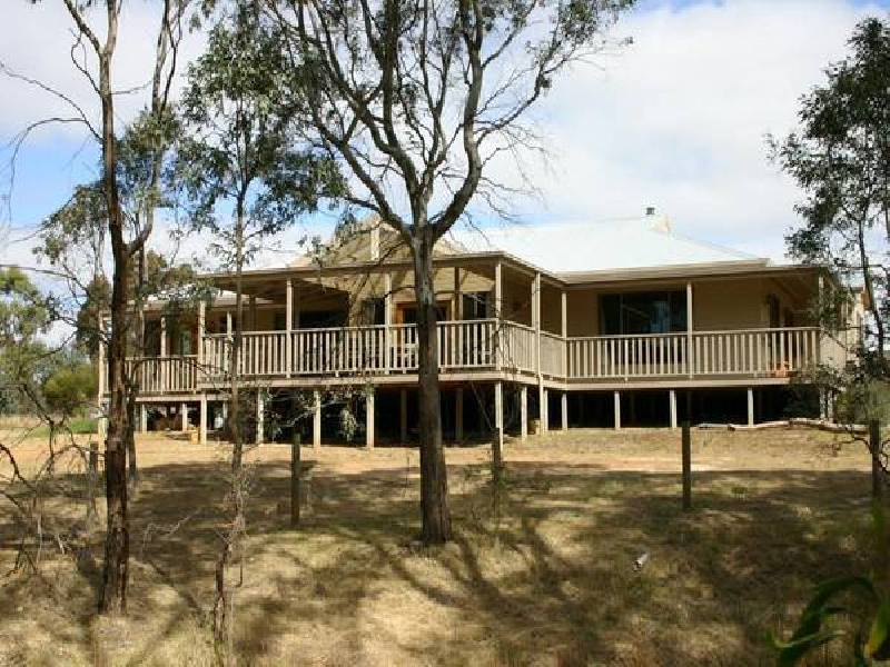 18 Munro Court, Ararat VIC 3377