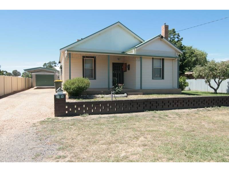 43 McLellan Street, Ararat VIC 3377
