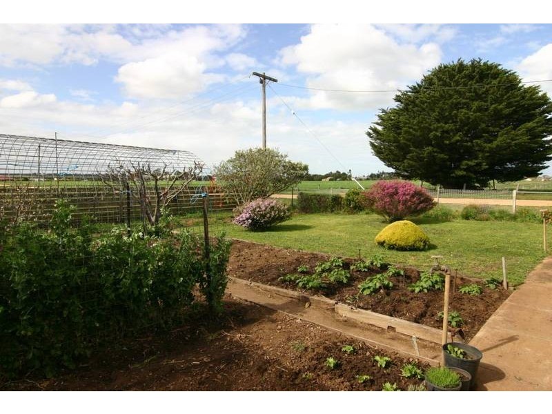 39 Grahams Road, Lake Bolac VIC 3351