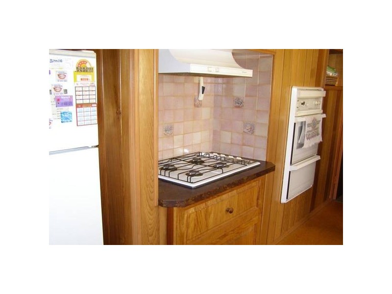 13-15 Barkly Street, Ararat VIC 3377