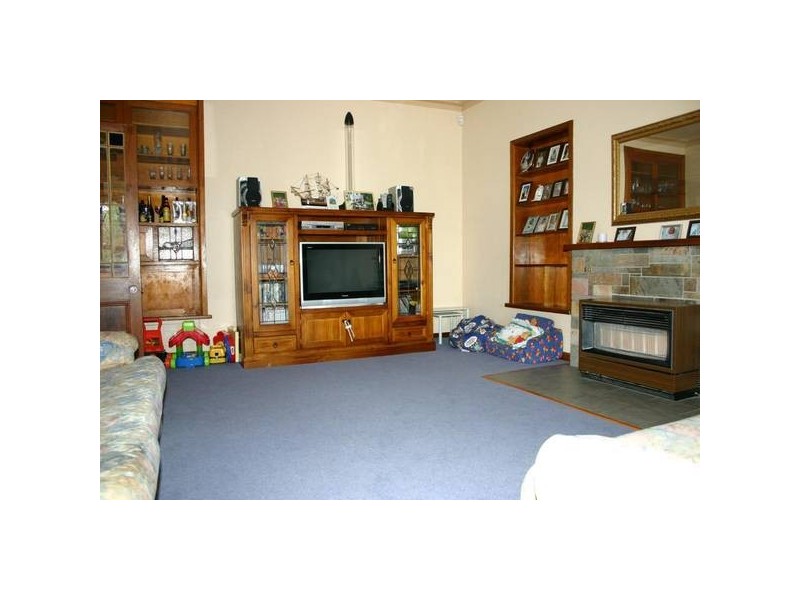 13-15 Barkly Street, Ararat VIC 3377