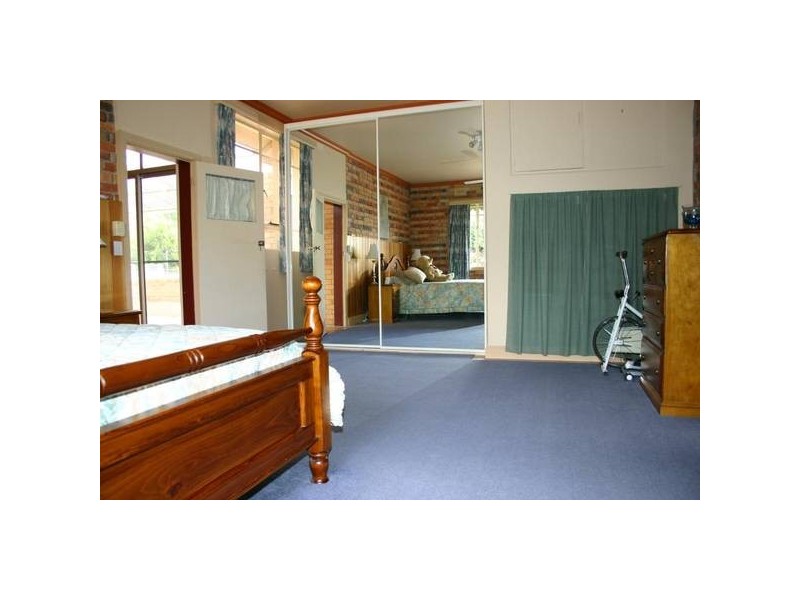 13-15 Barkly Street, Ararat VIC 3377