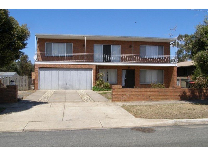 30 Tatyoon Road, Ararat VIC 3377