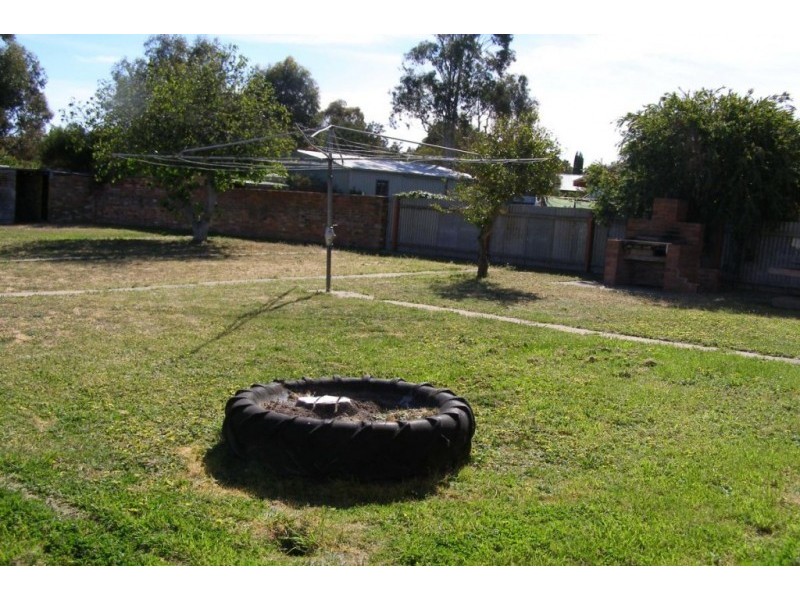 30 Tatyoon Road, Ararat VIC 3377