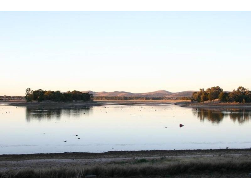 241 Western Highway, Ararat VIC 3377