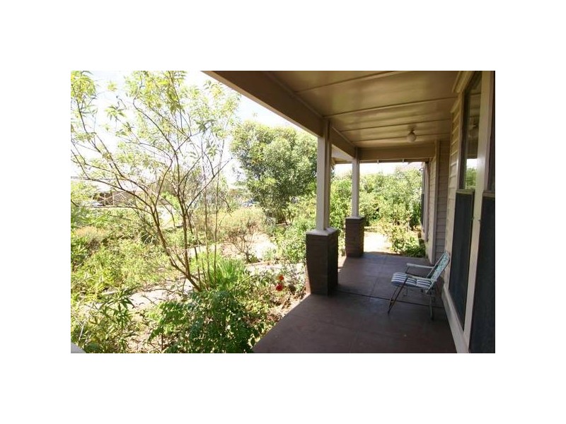 27 Vincent Street, Ararat VIC 3377