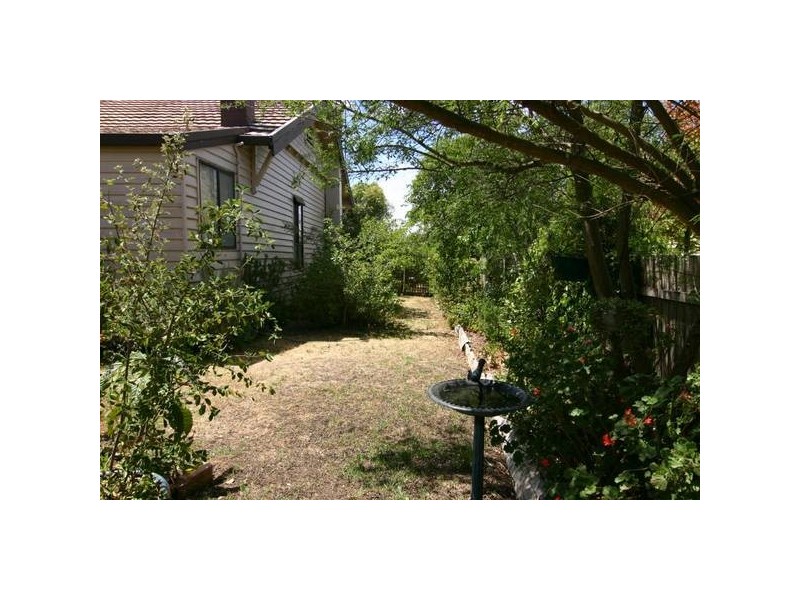 27 Vincent Street, Ararat VIC 3377