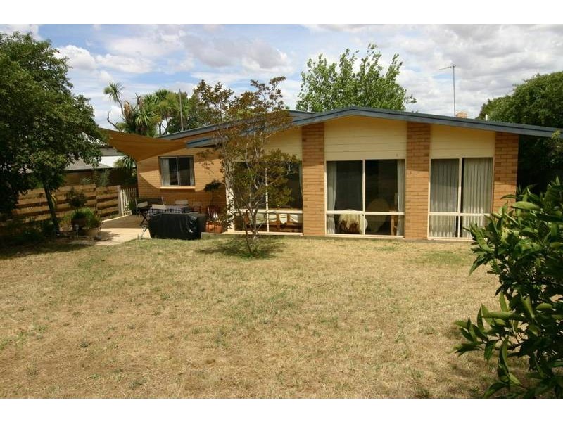 48 Barkly Street West, Ararat VIC 3377