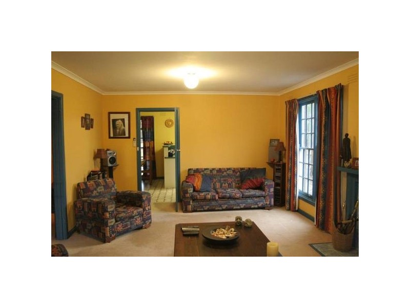 42 Port Fairy Road, Ararat VIC 3377