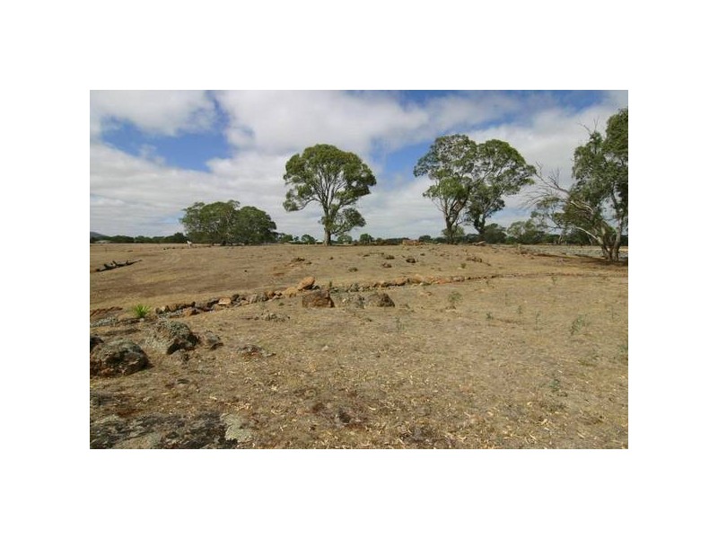 101 Bolton Road, Moyston VIC 3377