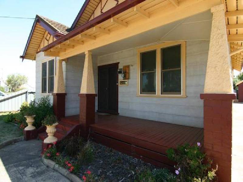 21 Tuson Street, Ararat VIC 3377