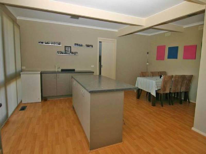 27 High Street West, Ararat VIC 3377