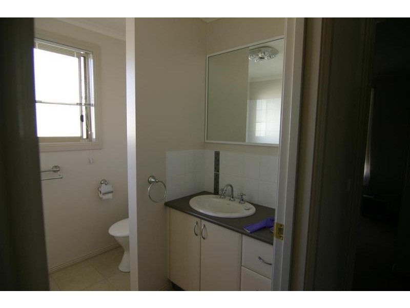 2/17 Tobin Street, Ararat VIC 3377