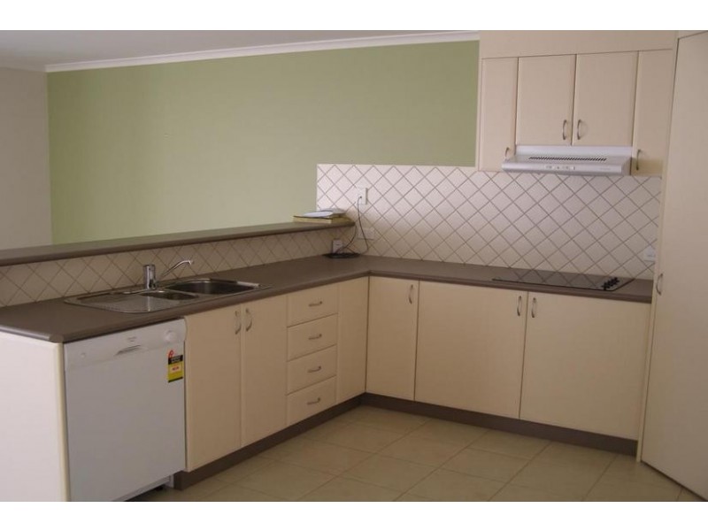 2/17 Tobin Street, Ararat VIC 3377