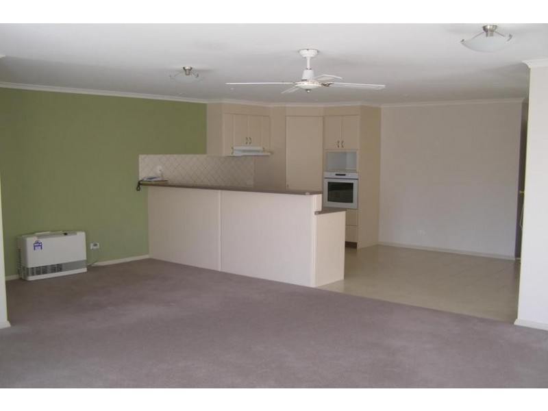 2/17 Tobin Street, Ararat VIC 3377