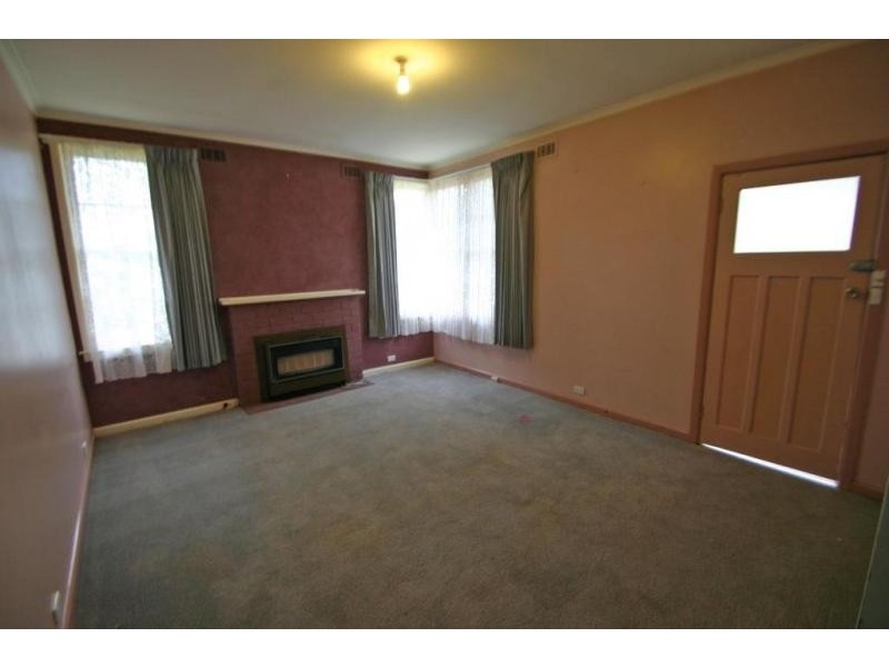 19 Montgomery Street, Ararat VIC 3377