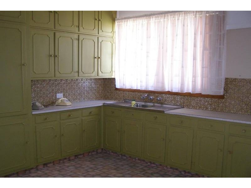 2 Churchill Avenue, Ararat VIC 3377