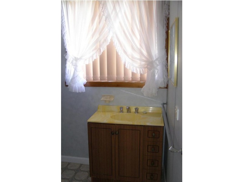 2 Churchill Avenue, Ararat VIC 3377