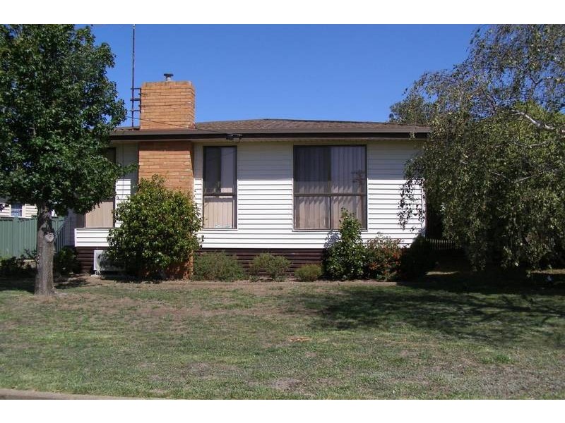 2 Churchill Avenue, Ararat VIC 3377