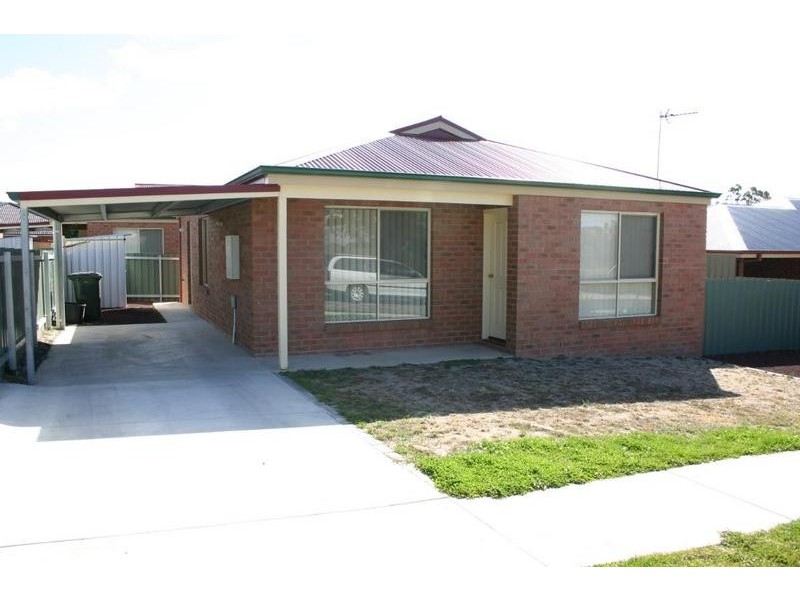 1/3 Beveridge Street, Ararat VIC 3377
