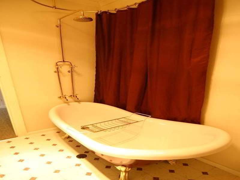 1 Queens Avenue, Ararat VIC 3377