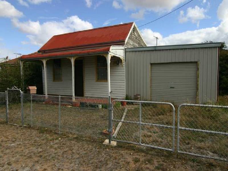 12 Commercial Street, Willaura VIC 3379