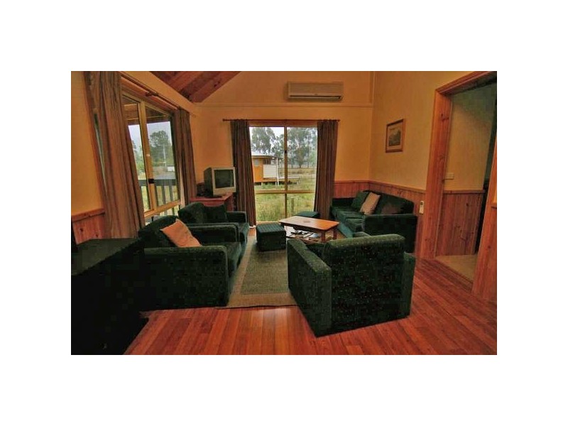 1 Tandarra Road, Halls Gap VIC 3381