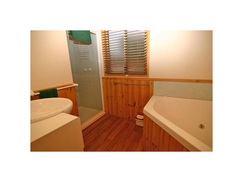 1 Tandarra Road, Halls Gap VIC 3381