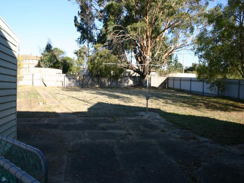 2 Aradale Avenue, Ararat VIC 3377