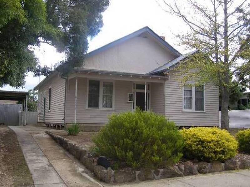 19 Banfield Street, Ararat VIC 3377
