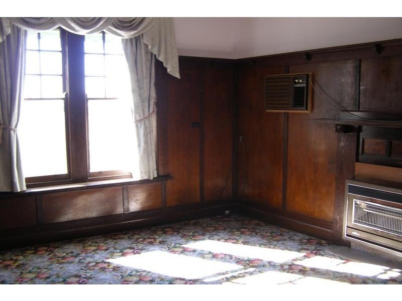 11 High Street West, Ararat VIC 3377