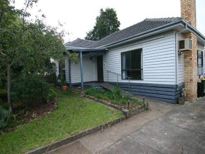 6 Clarke Street, Ararat VIC 3377