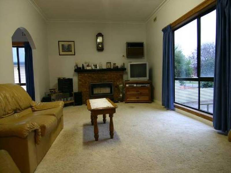 6 Clarke Street, Ararat VIC 3377