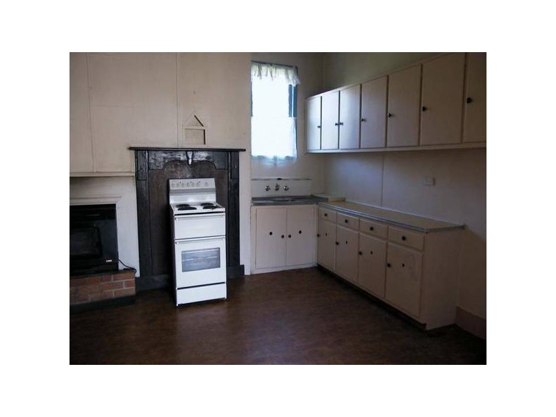 74 High Street, Elmhurst VIC 3469