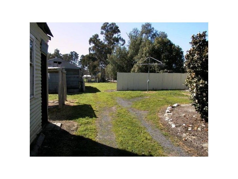 74 High Street, Elmhurst VIC 3469