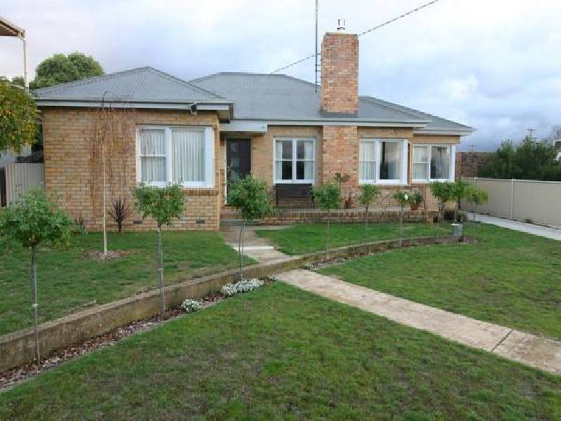 19 Ford Street, Ararat VIC 3377