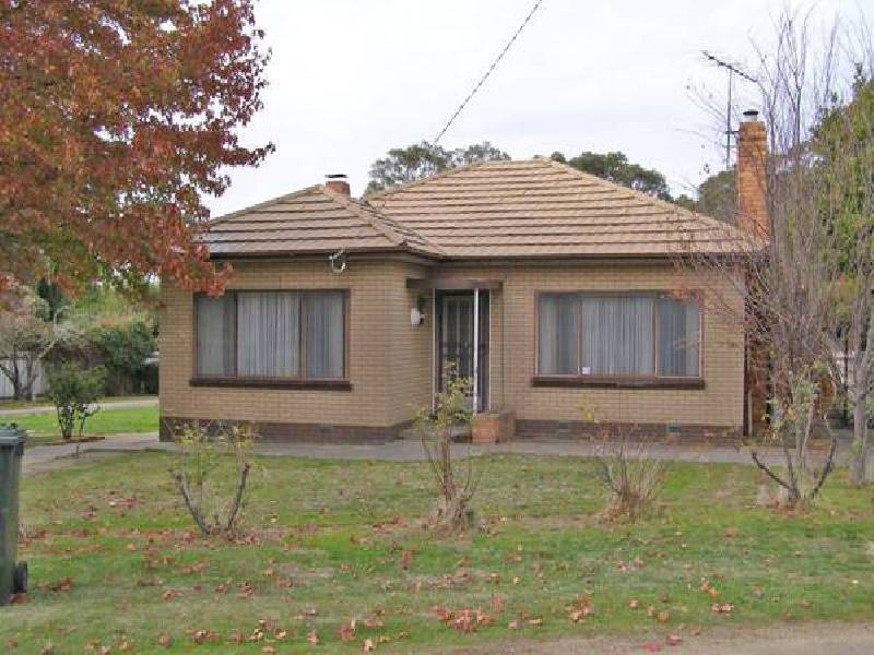 Acacia Avenue, Ararat VIC 3377