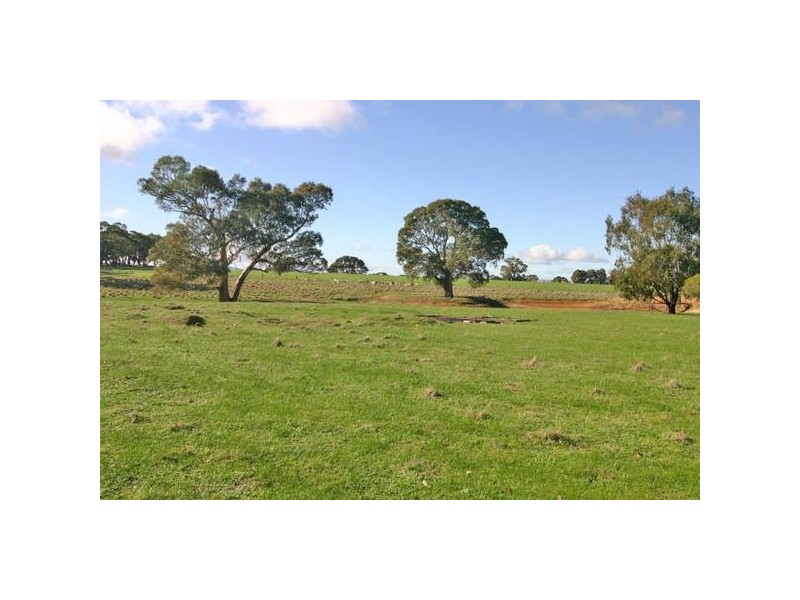 35 Kangaroo Point Road, Ararat VIC 3377