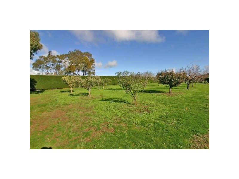 35 Kangaroo Point Road, Ararat VIC 3377