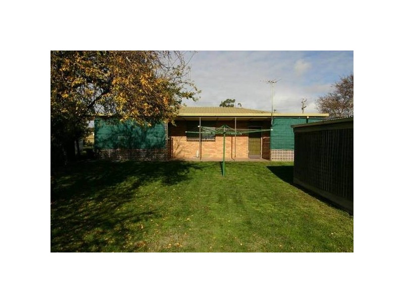 9 McLellan Street, Ararat VIC 3377