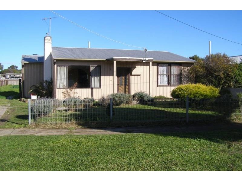 23 Smith Street, Ararat VIC 3377