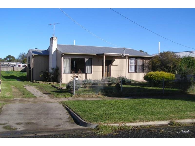 23 Smith Street, Ararat VIC 3377