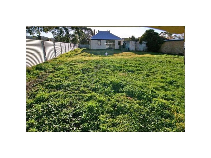 Tobin Street, Ararat VIC 3377