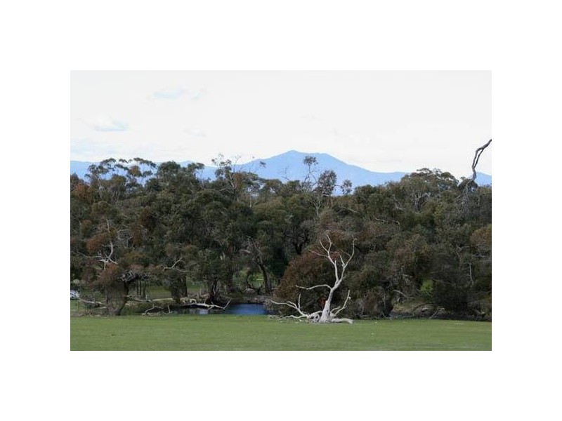 5 Picnic Road, Ararat VIC 3377