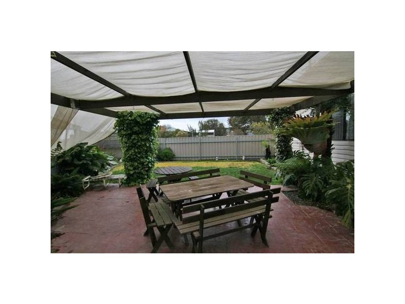 5 Churchill Avenue, Ararat VIC 3377