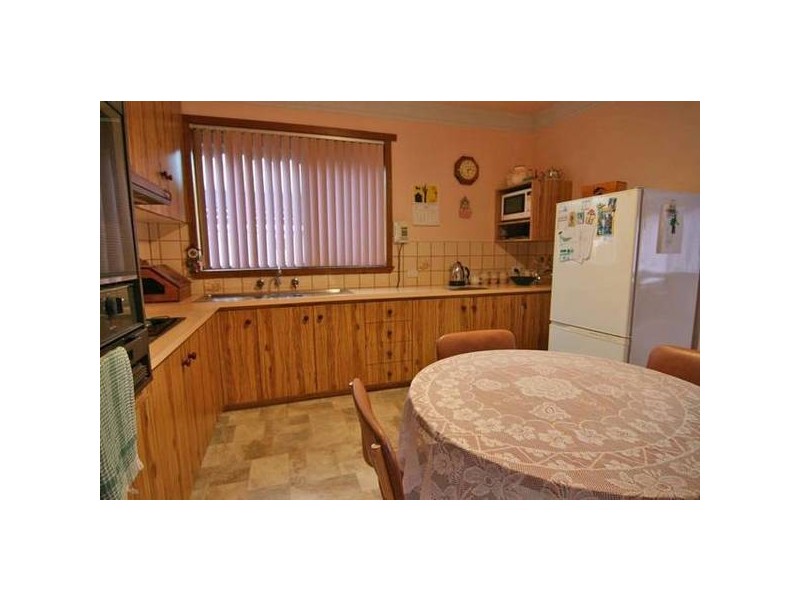 5 Churchill Avenue, Ararat VIC 3377