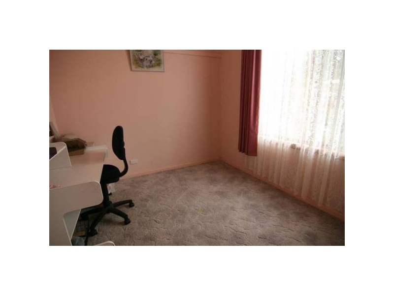 5 Churchill Avenue, Ararat VIC 3377