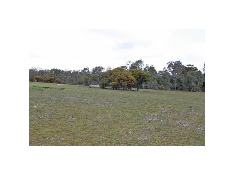Off Londonderry Road, Jallukar, Moyston VIC 3377