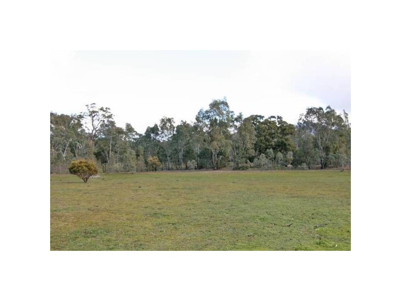 Off Londonderry Road, Jallukar, Moyston VIC 3377