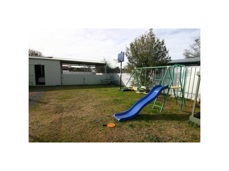Moore Street, Ararat VIC 3377